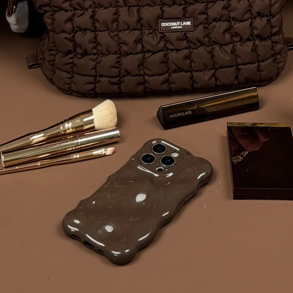 3D Bubble Phone Case - Chocolate - Image 17
