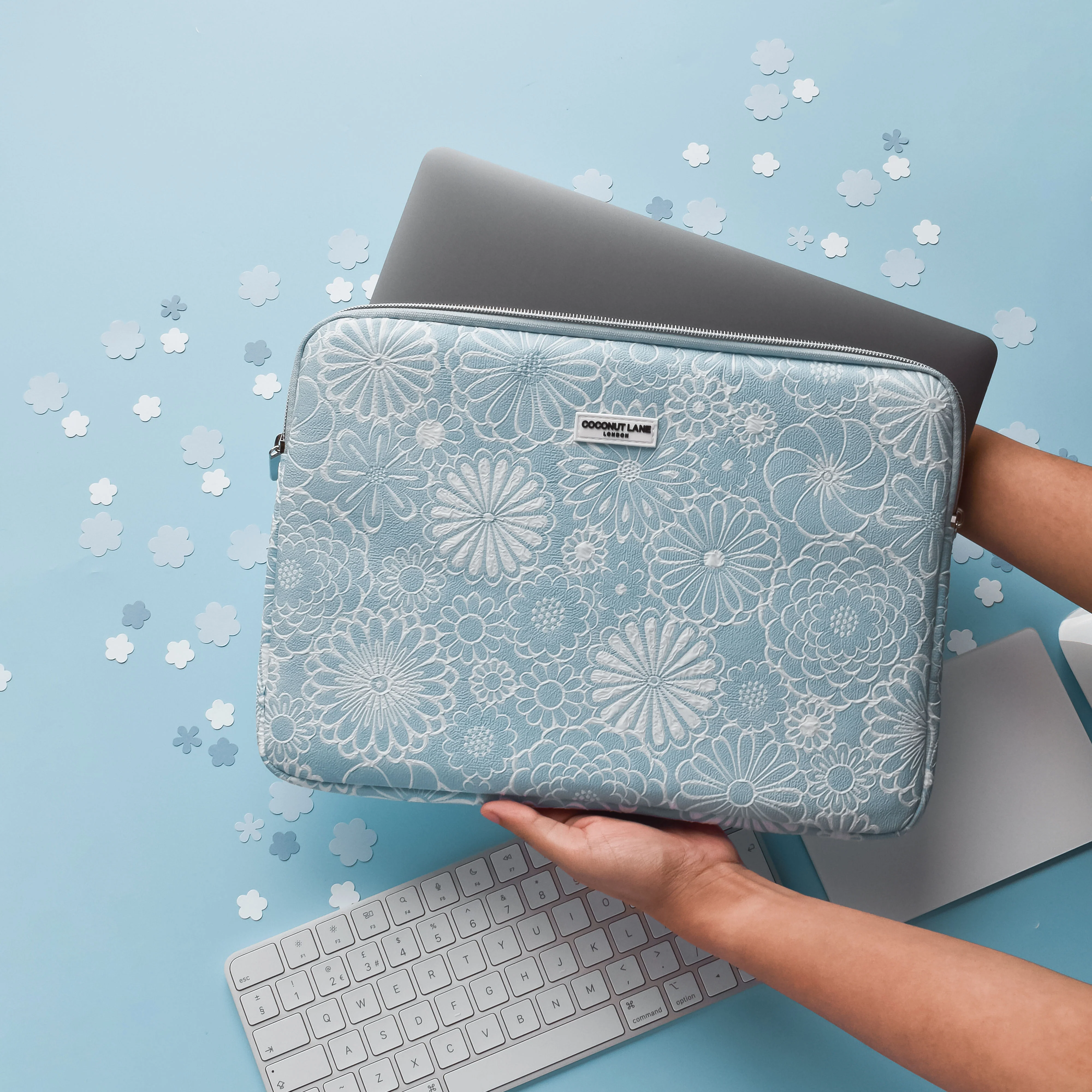 Baby Blue Flower Laptop Sleeve - Image 3