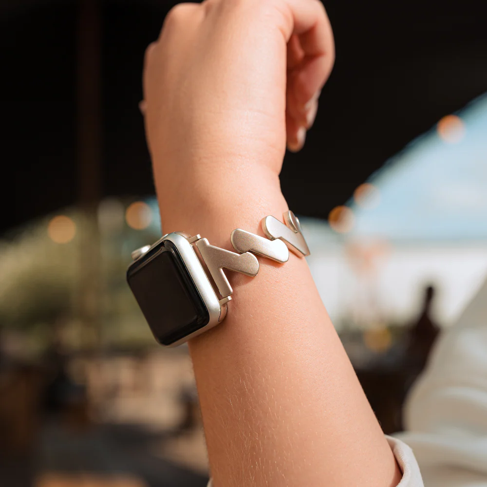 Get Wavy Apple Watch Strap - Starlight - Image 8