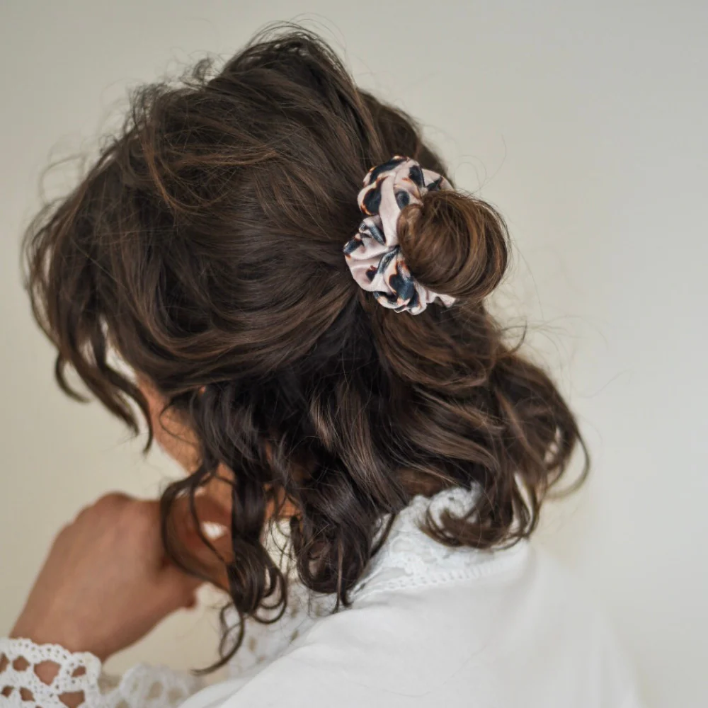 Ivory Tort Scrunchie - Image 3
