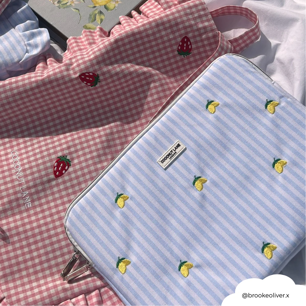 Living La Vida Lemon Laptop Sleeve - Image 5