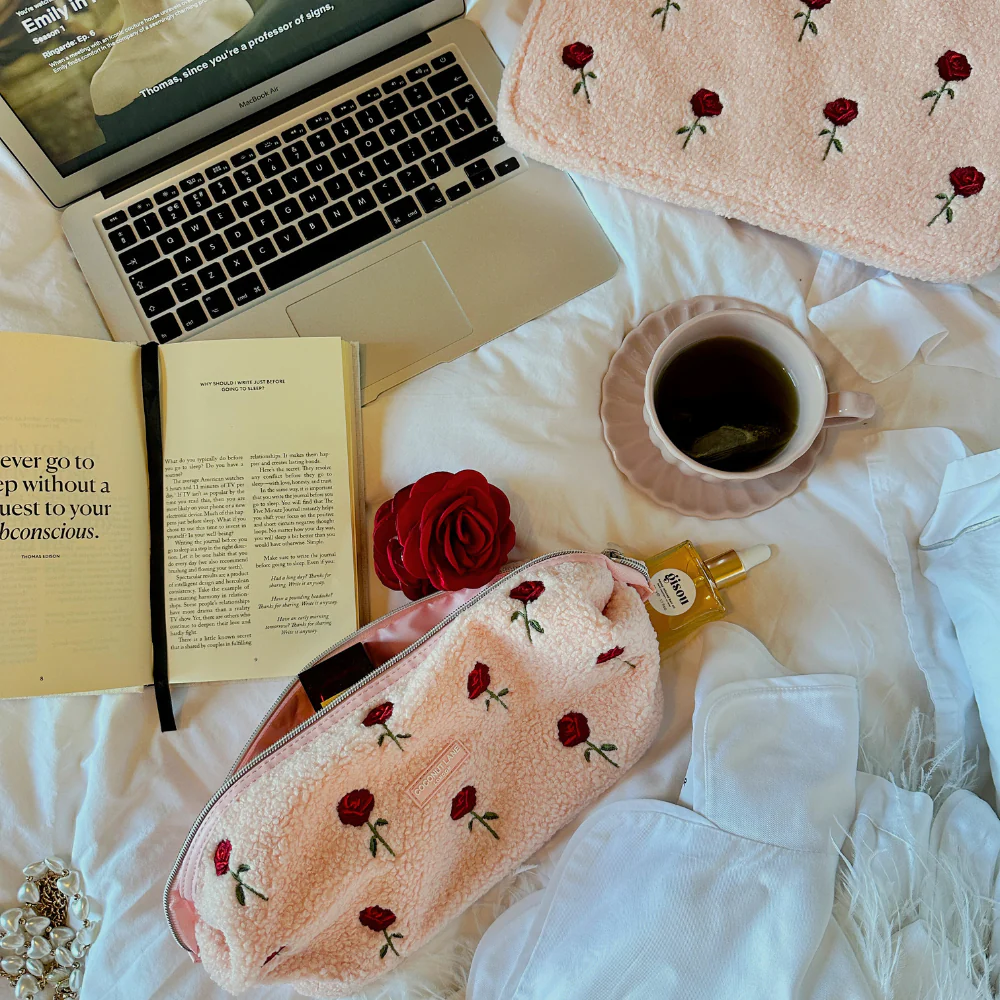 Expandable Makeup Bag - Embroidered Roses Teddy - Image 8