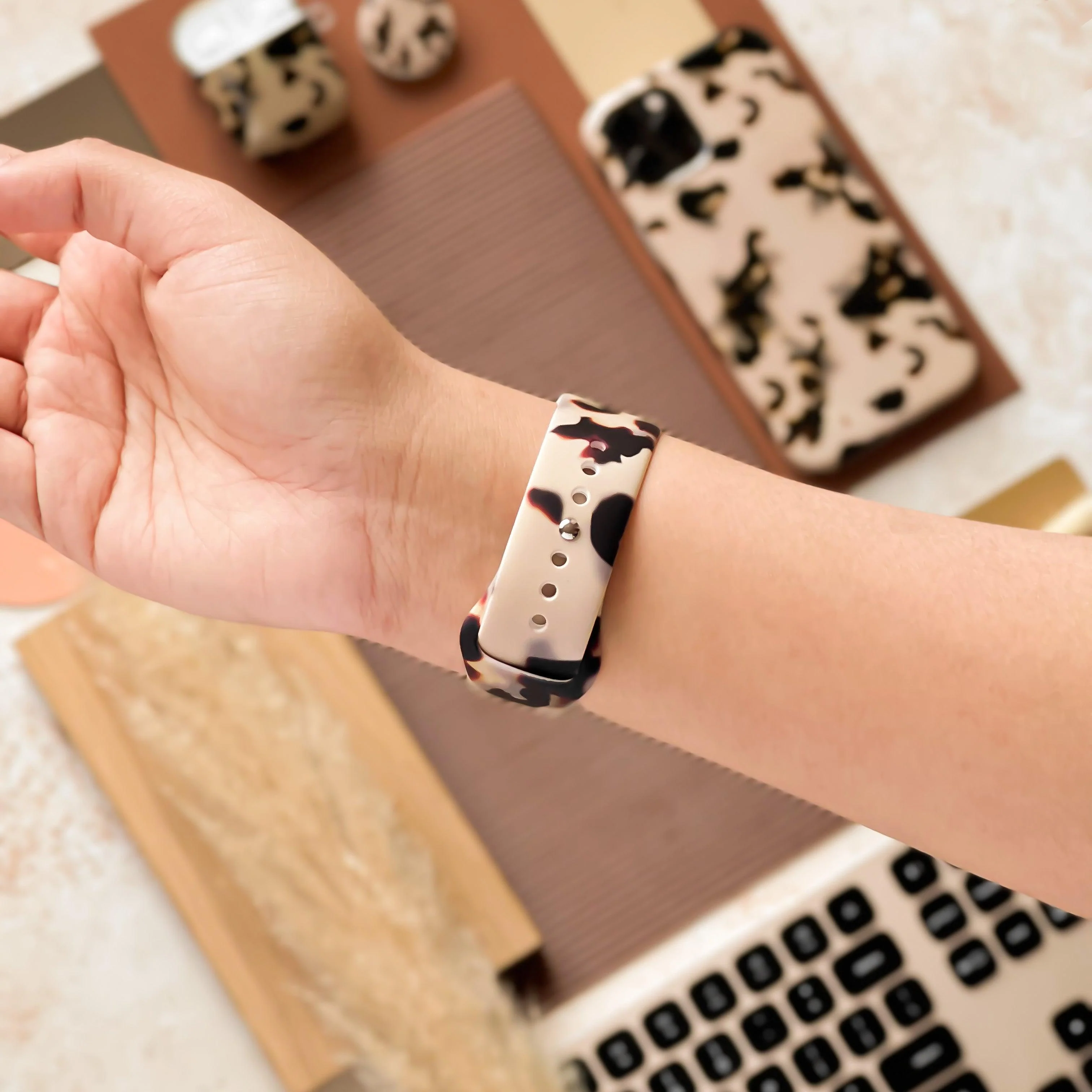 Milky Ivory Tort Apple Watch Strap - Image 5