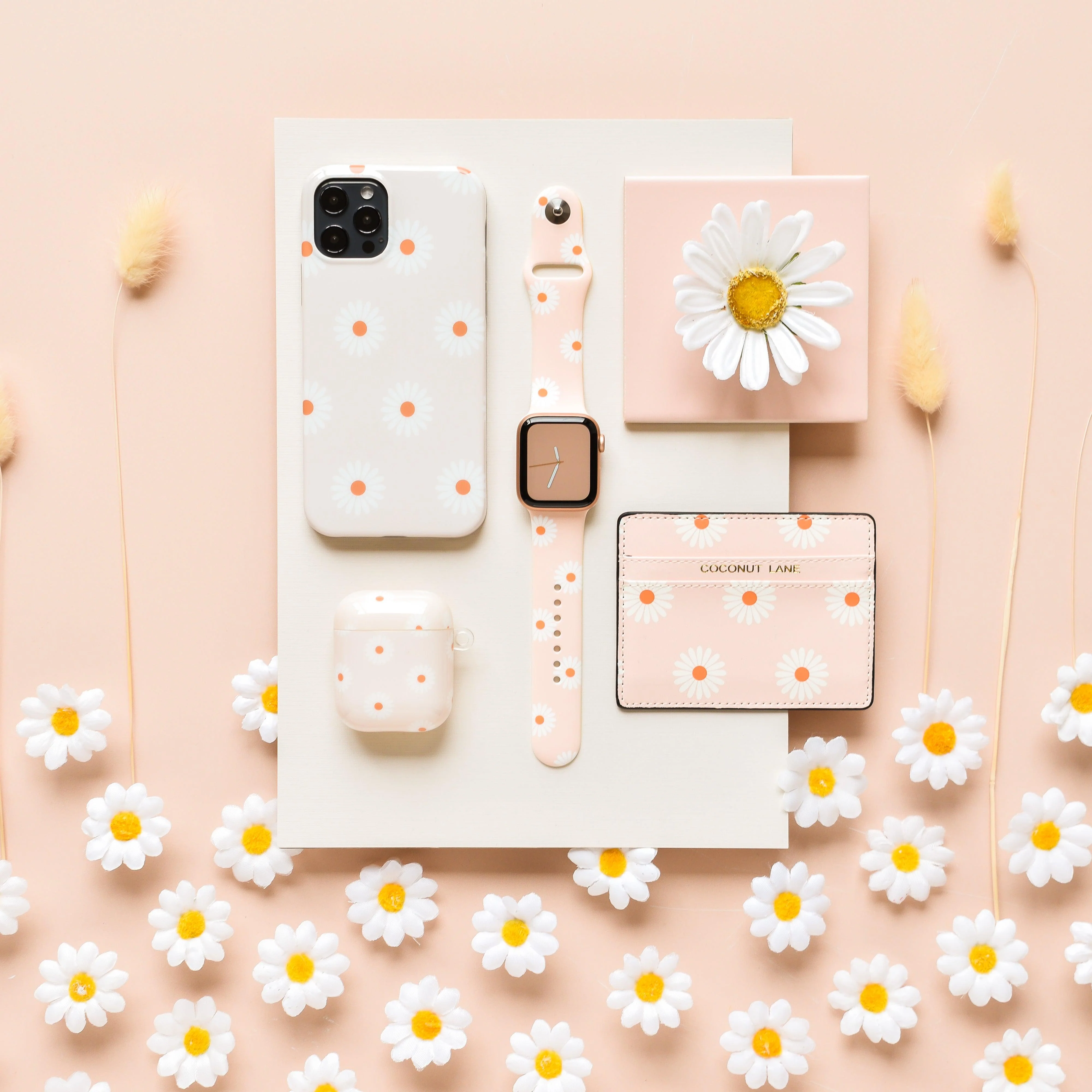 Neutral Daisies Apple Watch Strap - Image 7