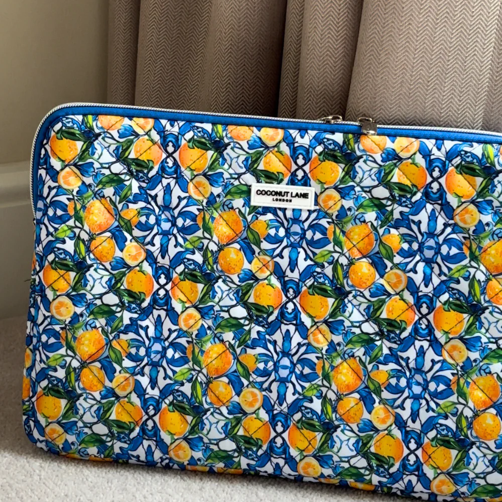 Quilted Amalfi Lemon Laptop Sleeve - Image 8