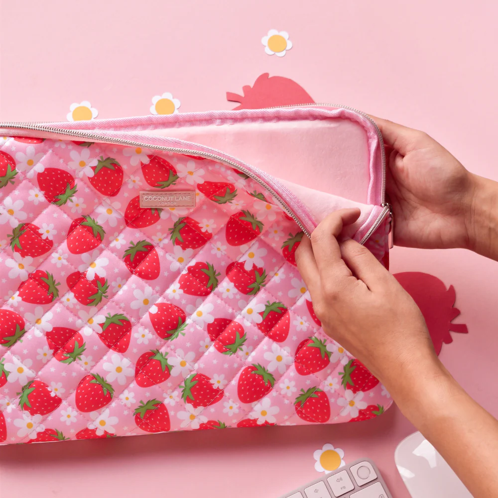 Quilted Berry Cute Strawberry Laptop Sleeve - Image 5