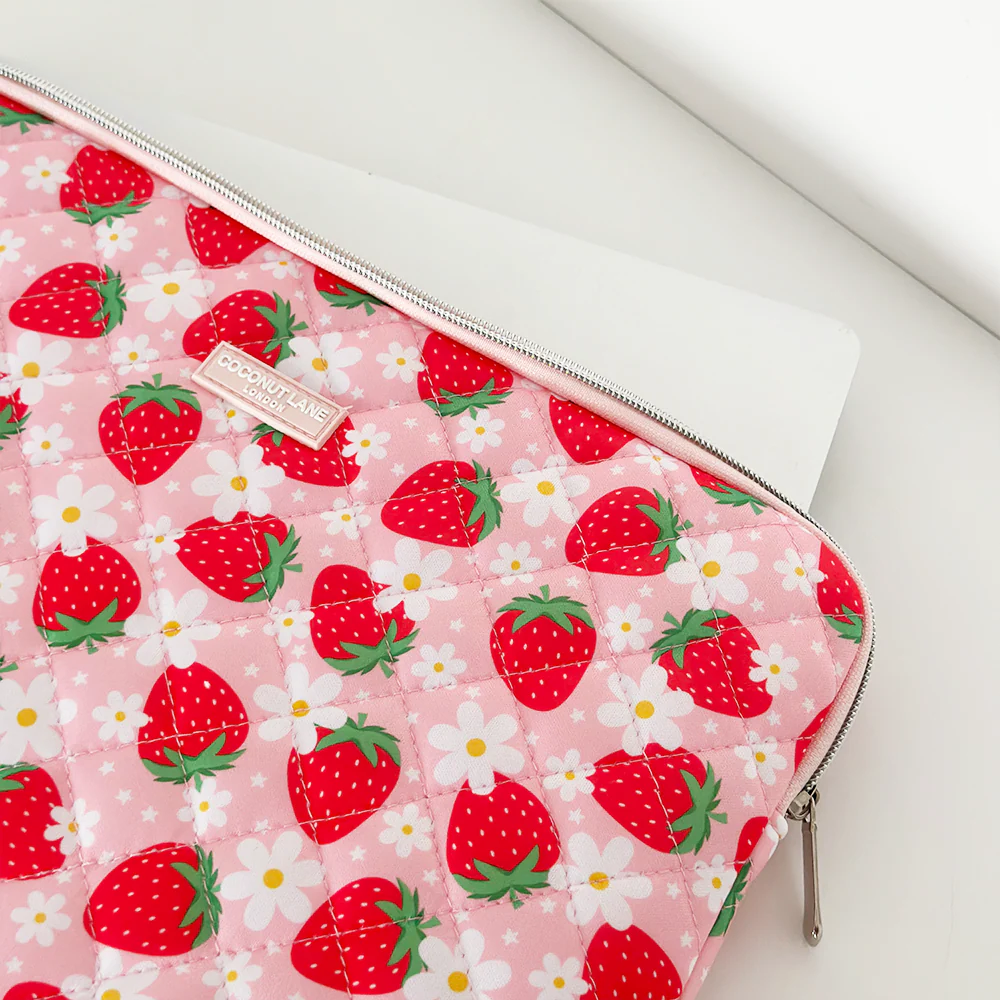 Quilted Berry Cute Strawberry Laptop Sleeve - Image 6