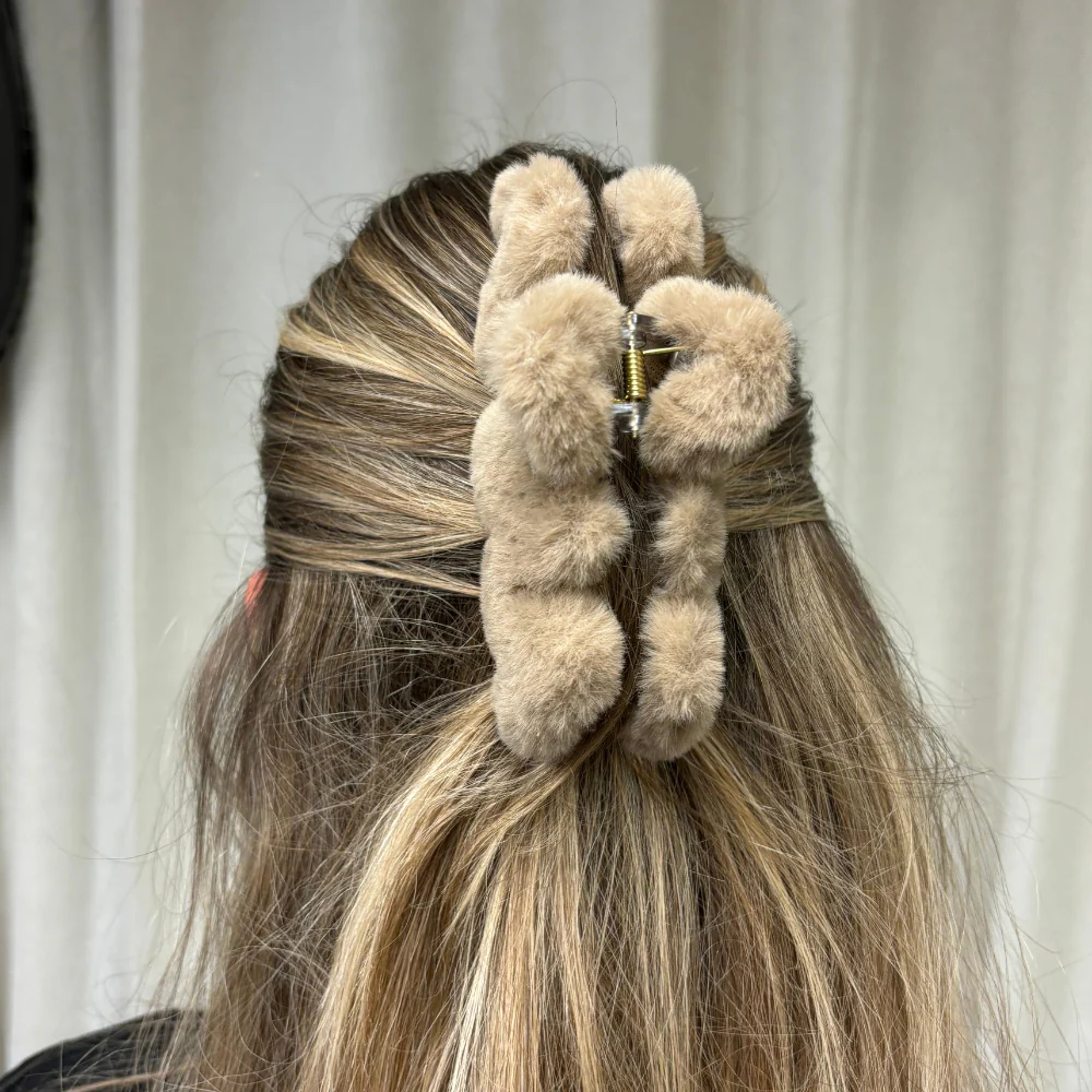 Squiggle Faux Fur Claw Clip - Brown - Image 3