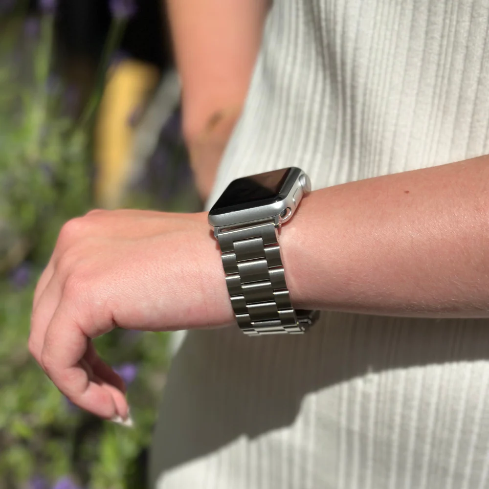 Stainless Steel Apple Watch Strap - Silver - Image 10