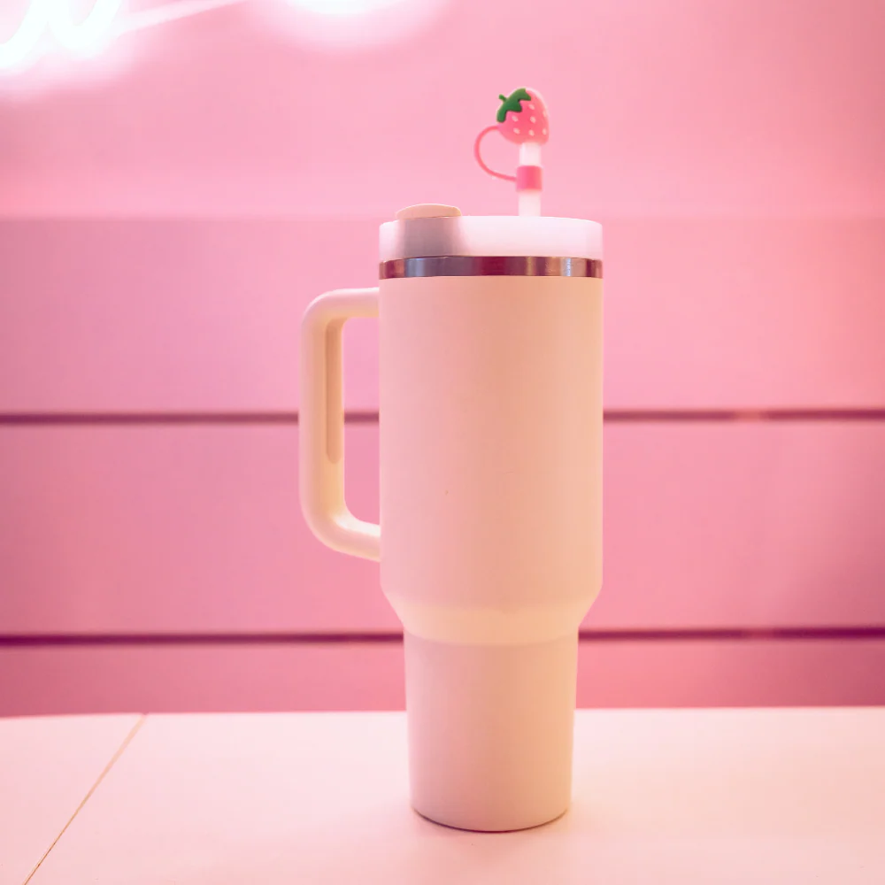 Strawberry Straw Cover - Image 3