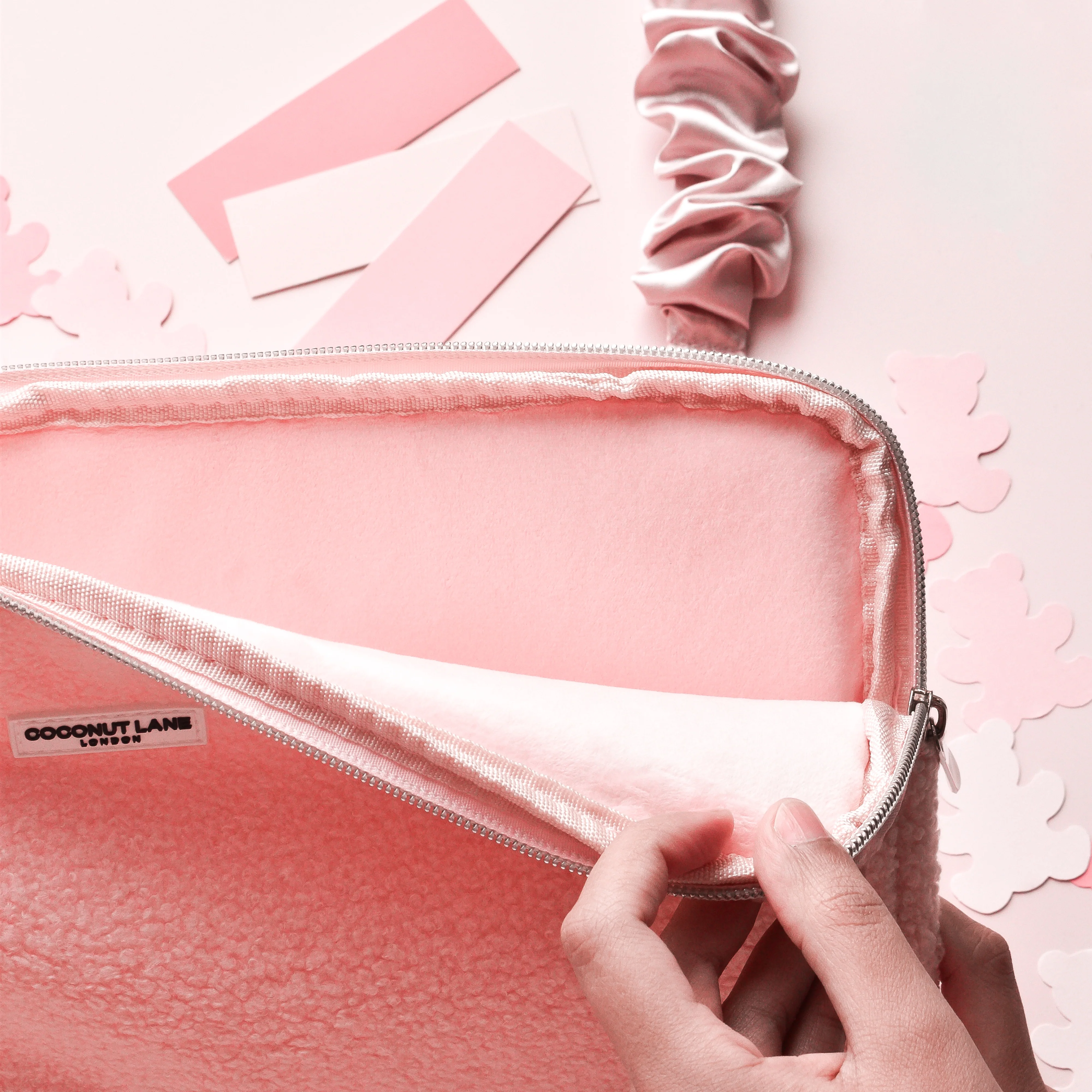 Teddy Love-a-Lot Laptop Sleeve - Image 5