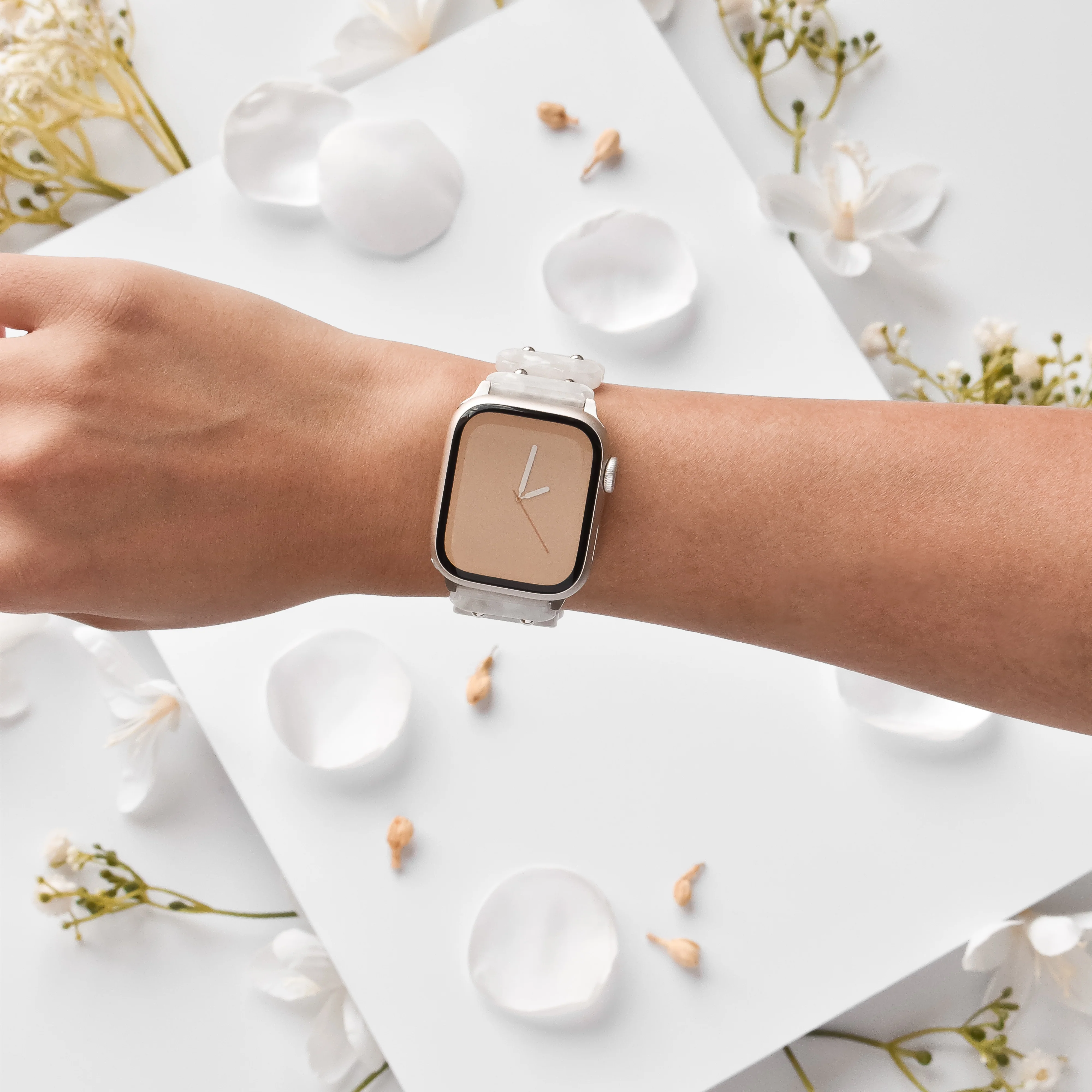 White Pearl Beaded Apple Watch Strap - Image 3